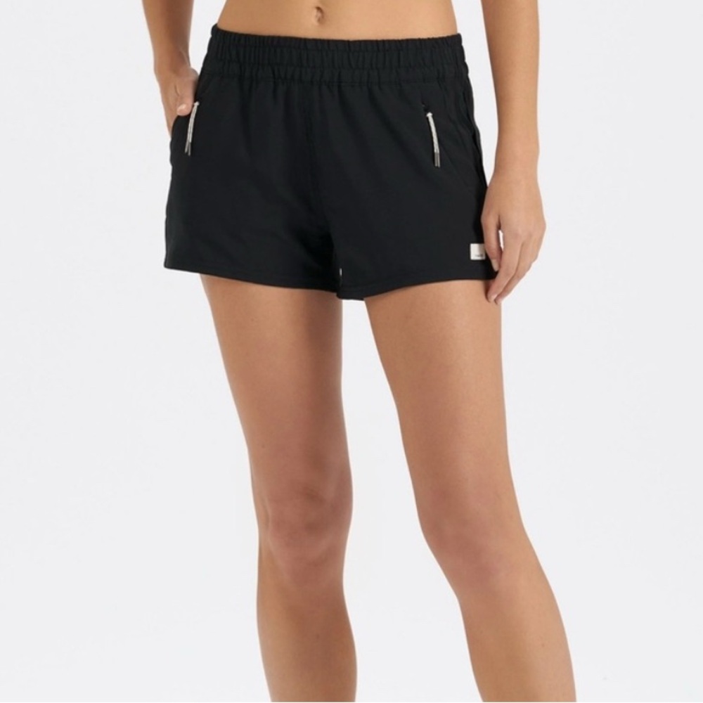 Vuori Dash Women's Black Athletic Shorts